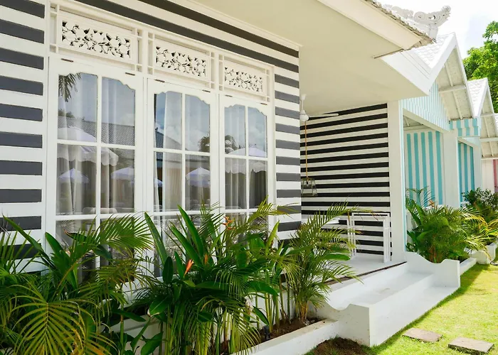 Ria Uluwatu, Tropical Chic