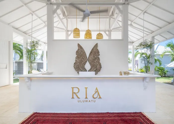 Ria Uluwatu, Tropical Chic