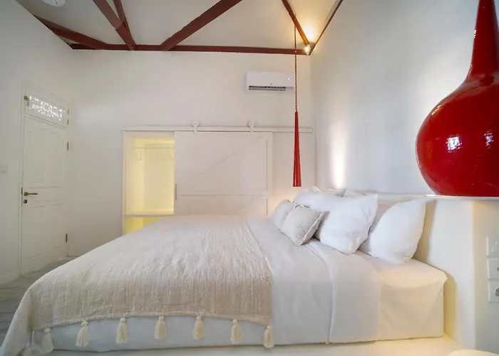 Hotel Ria Uluwatu, Tropical Chic 4*