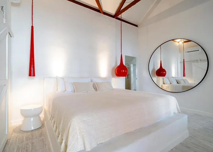 Ria Uluwatu, Tropical Chic 4*